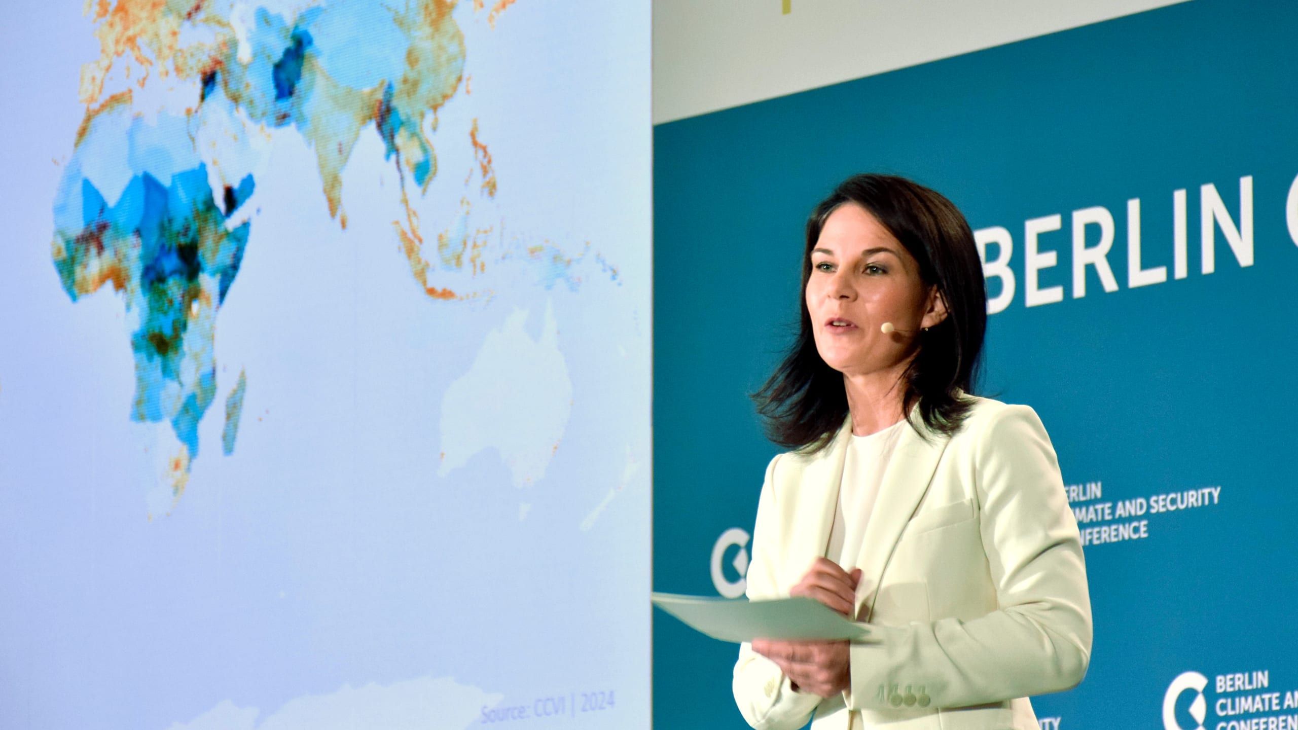 German Foreign Minister Annalena Baerbock presenting the CCVI map at the Berlin Climate and Security Conference 2024